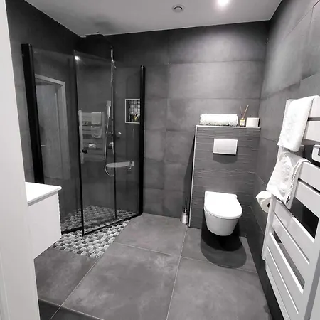 Les Charmes De La Vallee Noble Guest house *