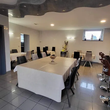 ゲストハウス Les Charmes De La Vallee Noble