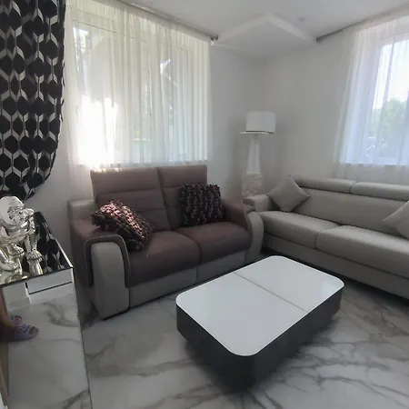 Guest house Les Charmes De La Vallee Noble 4*